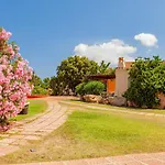 Lu Nibareddu Aparthotel 3*