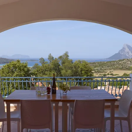 Lu Nibareddu Appart hôtel San Teodoro (Sardinia)