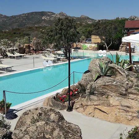 Lu Nibareddu Appart hôtel San Teodoro (Sardinia)