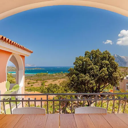 Hotel apartamentowy Lu Nibareddu San Teodoro (Sardinia)