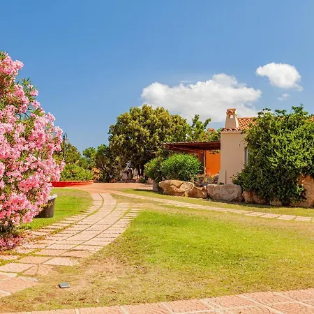 Lu Nibareddu Hotel apartamentowy 3*