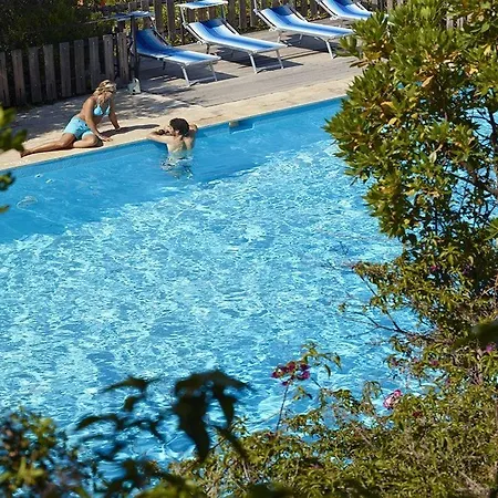 Hotel apartamentowy Lu Nibareddu 3*