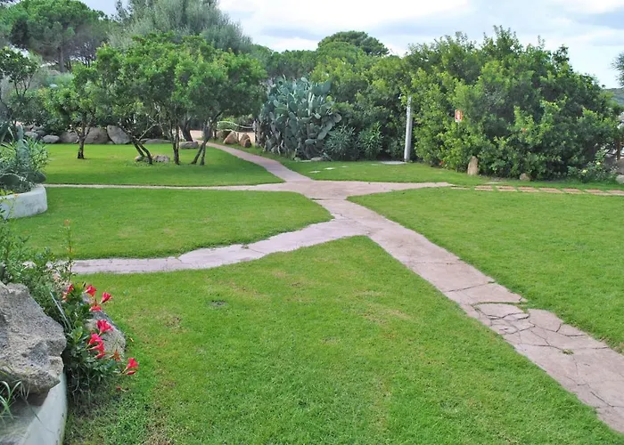 Aparthotel Lu Nibareddu 3*