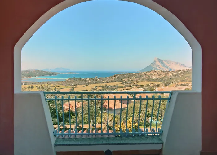 Aparthotel Lu Nibareddu 3*