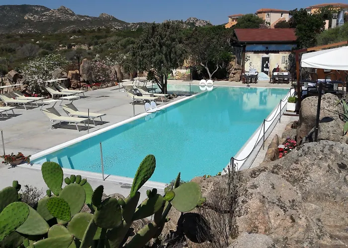 Aparthotel Lu Nibareddu San Teodoro (Sardinia)