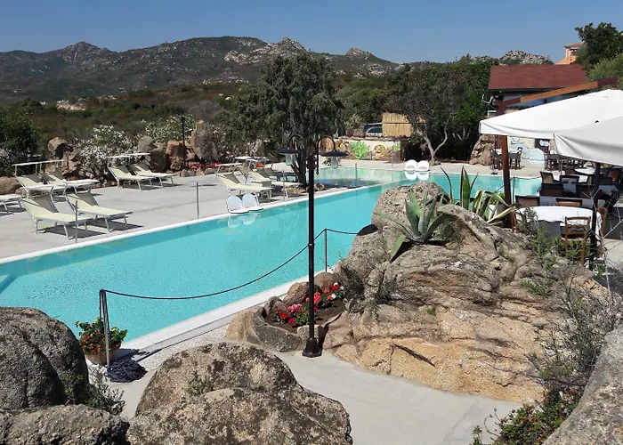 Lu Nibareddu Aparthotel San Teodoro (Sardinia)