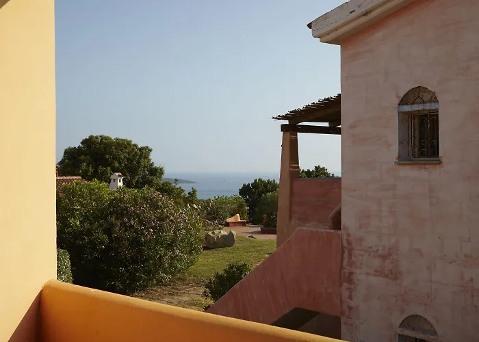 Aparthotel Lu Nibareddu 3*